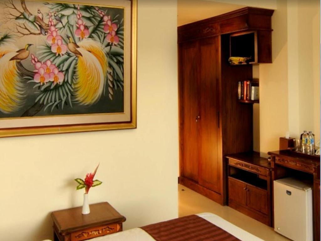 ยุสโร โฮเต็ล เรสเทอรองต์ แอนด์ คอนเวนชั่น Hotel Jombang ภายนอก รูปภาพ