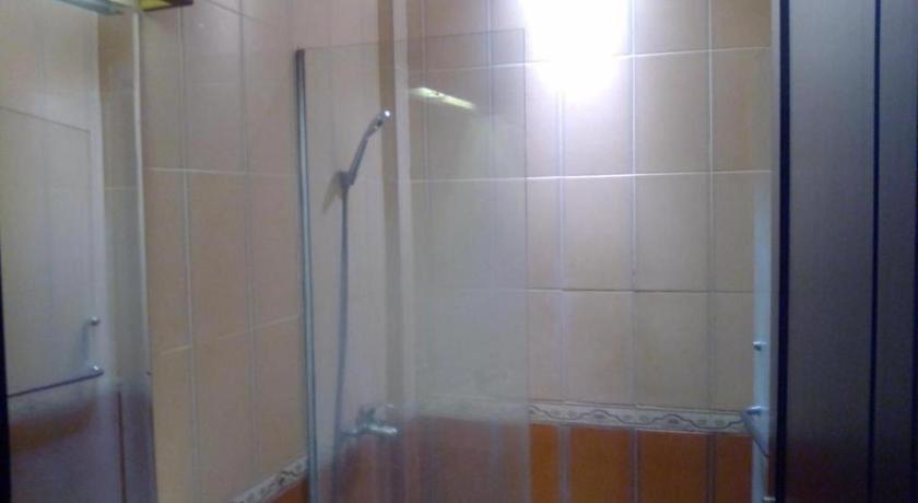 ยุสโร โฮเต็ล เรสเทอรองต์ แอนด์ คอนเวนชั่น Hotel Jombang ภายนอก รูปภาพ