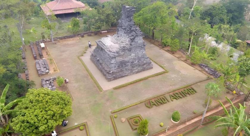 ยุสโร โฮเต็ล เรสเทอรองต์ แอนด์ คอนเวนชั่น Hotel Jombang ภายนอก รูปภาพ